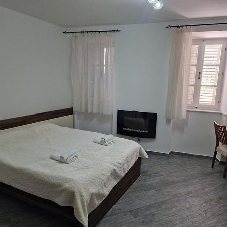 Rooms Dana Old Town Μπούντβα Εξωτερικό φωτογραφία